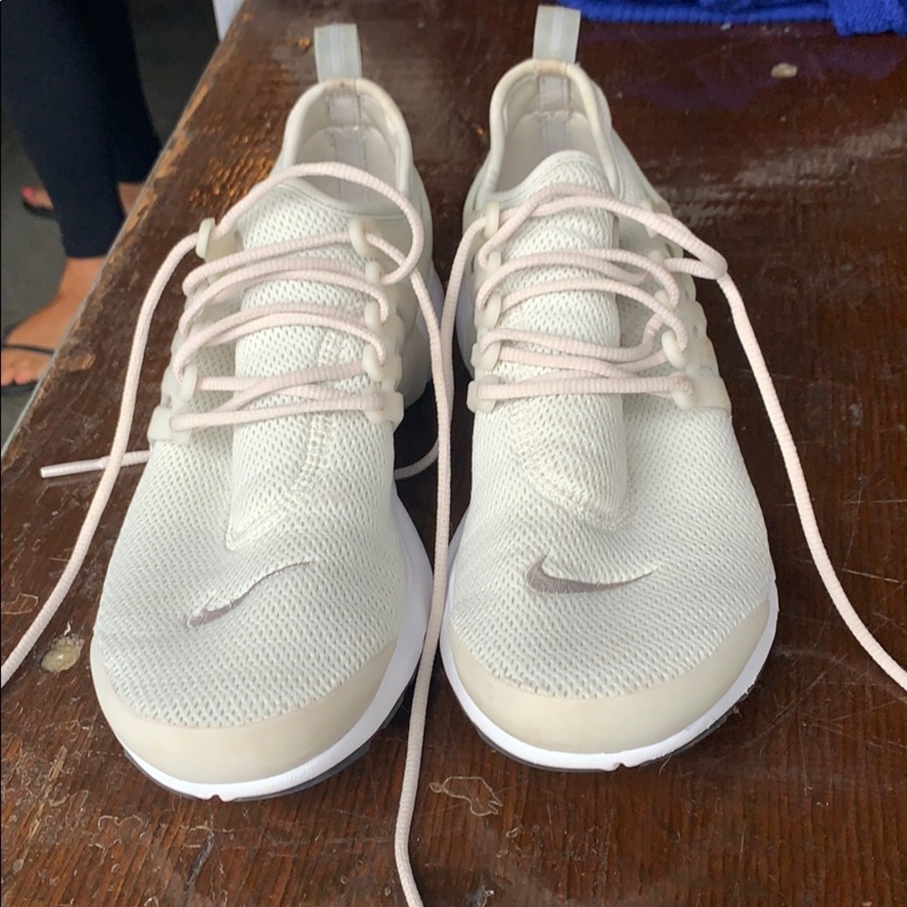 Nike Air Size 9
